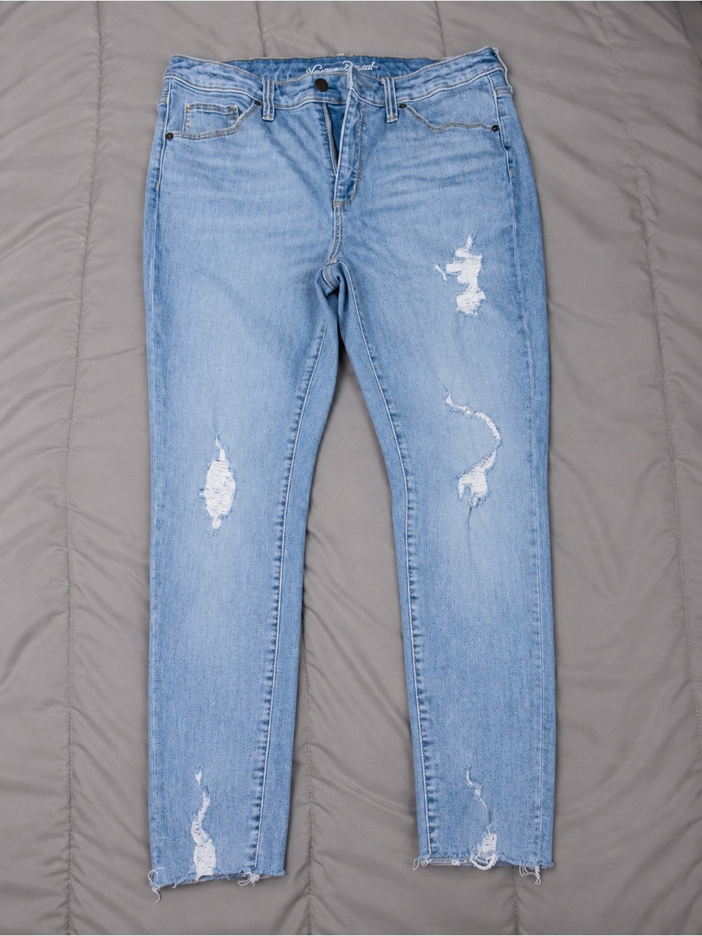 Universal Thread Light Blue Distressed Skinny Jeans